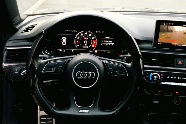 Réparation compteur audi : économisez avec des garanties solides !